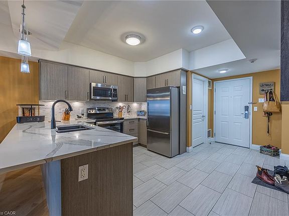 5th image of 12 Erie Blvd #203