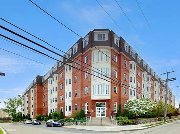 120 Wyllis Ave Unit 221, Everett, MA 02149