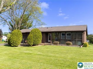 5719 Grouse Dr, Bethlehem, PA 18017