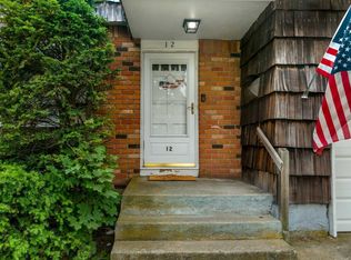 12 Grenville Ave, Patchogue, NY 11772