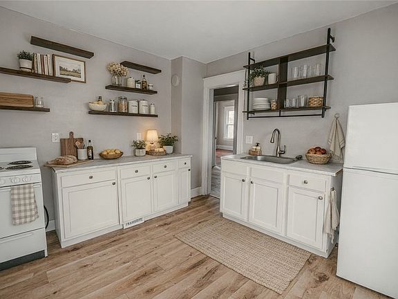 5th image of 1531 N Goodman St