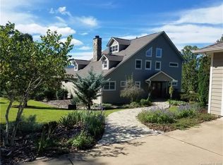 118 Village Park Ln, Mill Spring, NC 28756