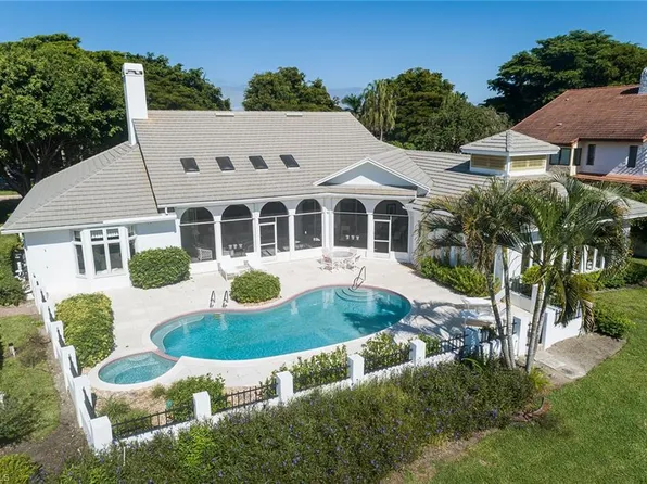 708 Nathan Hale DR, NAPLES, FL 34108