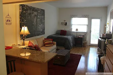 Rented by Bond New York