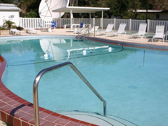 4th image of 109 Flamingo Dr
