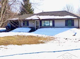 1926 E Freeland Rd, Freeland, MI 48623