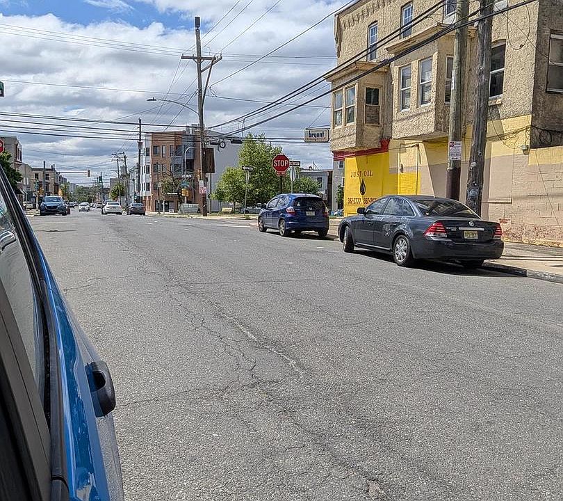 2nd image of 810 N 42nd St