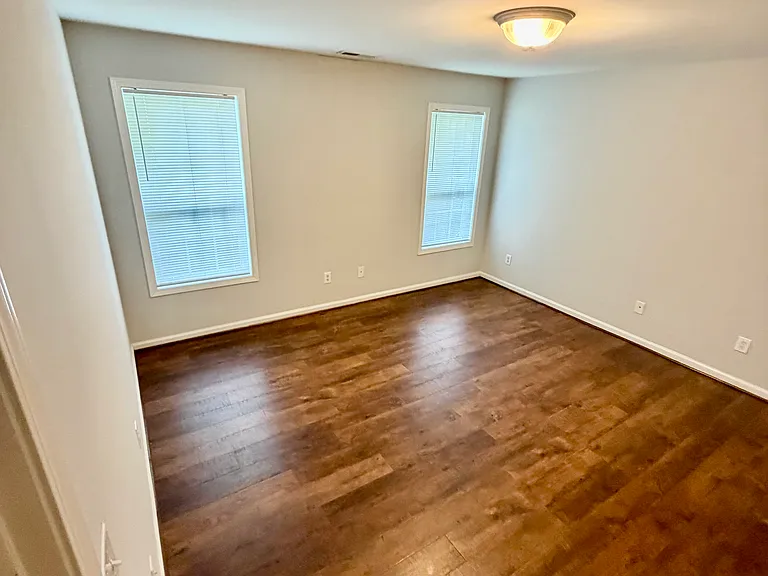 3935 Blairwood St — Photo 21