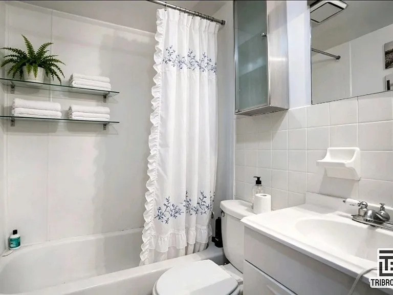 307 E 104th St #5A — Photo 5