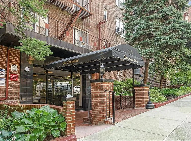 6730 Clyde St #5B — Photo 1
