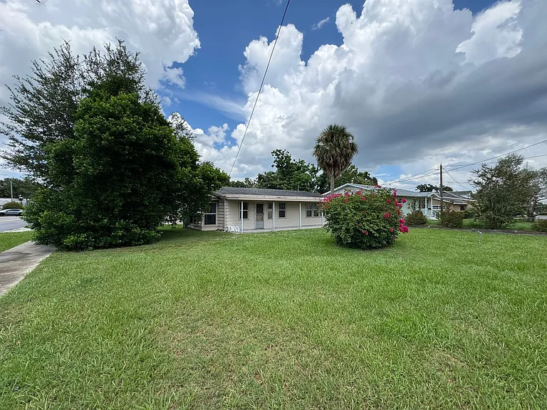 304 N Rockingham Ave — Photo 24