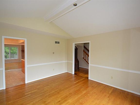 5th image of 8078 Pineterrace Dr