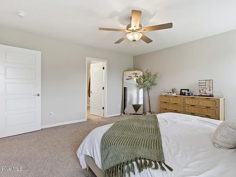 200 Grist Mill Dr — Photo 16
