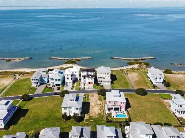 140 Sunset Blvd, Cape Charles, VA 23310