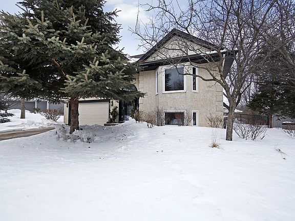 3rd image of 852 Winterberry Ct