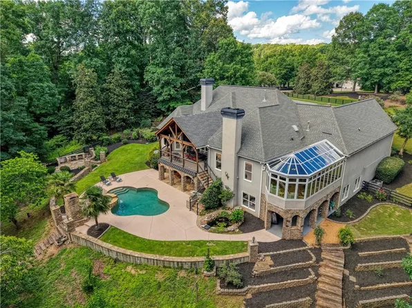 8320 Glen Lake Dr, Cumming, GA 30028