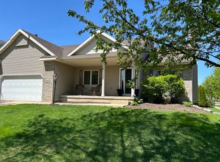 9402 Eagle Nest Ln, Middleton, WI 53562