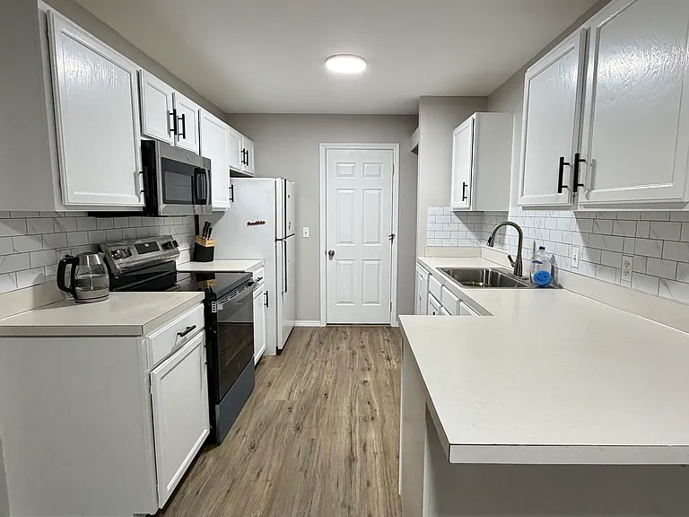 2873 Undine St — Photo 10