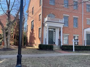 2207 Glebe St, Carmel, IN 46032