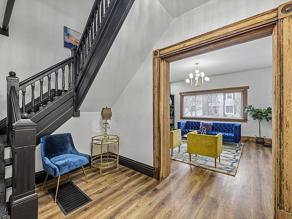4th image of 1627 Holman Ave