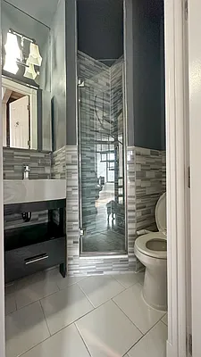 Rented by Highline Residential | media 22