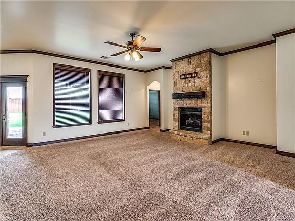 4th image of 9120 SW 36th St