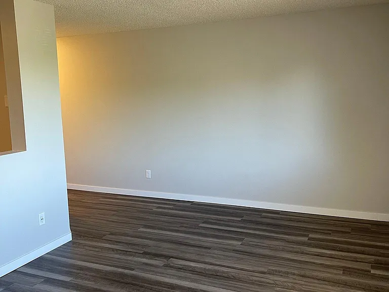 650 S Johnson St #11 — Photo 6