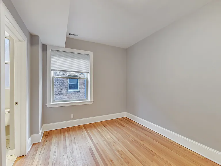 2 Bed 2 Bath Primary Bedroom