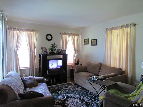 4th image of 53 Kensington Way #53