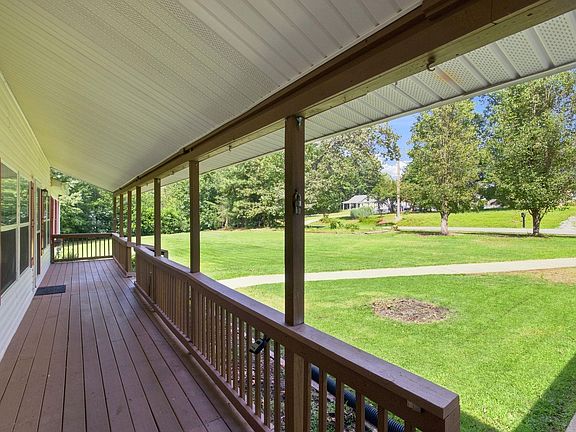 5th image of 151 Yorktown Dr
