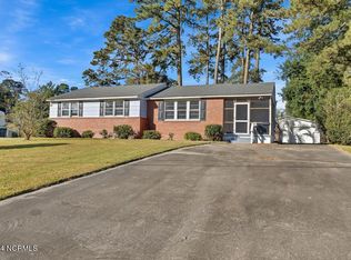 713 Barn St, Jacksonville, NC 28540