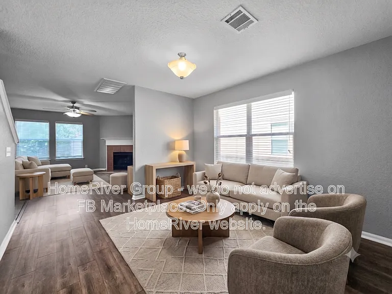 3815 Valencia Peak — Photo 2