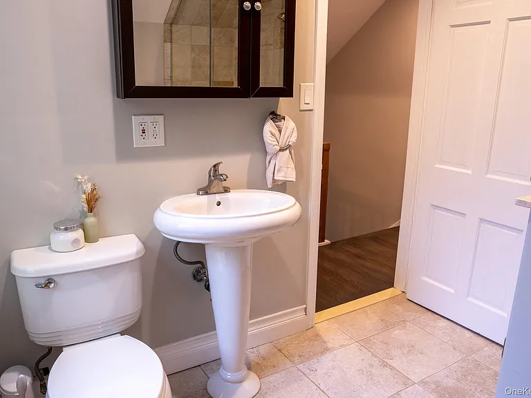 177 Fonda Rd — Photo 26