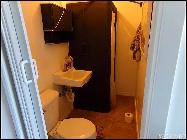 136 Catalina Cir — Photo 16
