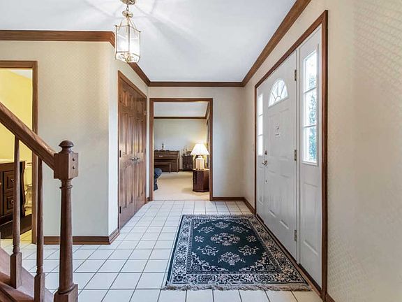 3rd image of 10032 Bolingbroke Dr
