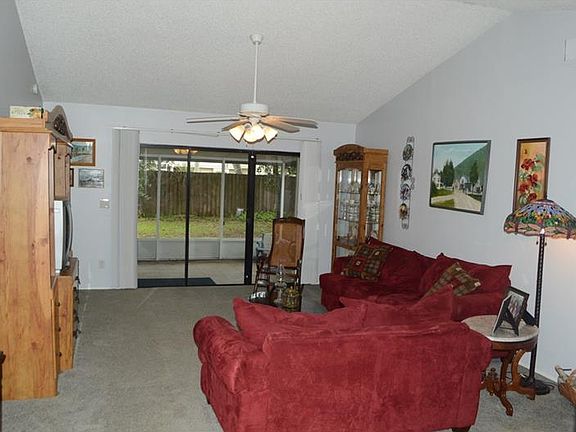 5th image of 1017 Pond Apple Ct