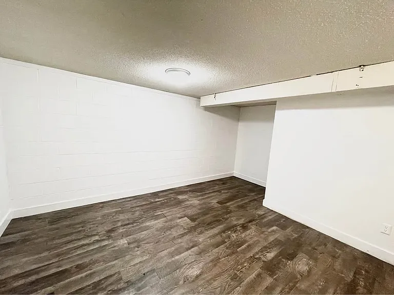 4669 Monroe St NE — Photo 12