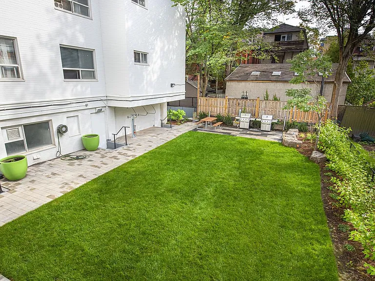 115 Dowling Ave #101 — Photo 18