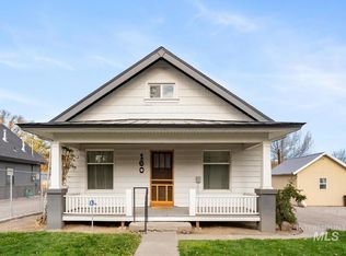 160 E Arthur Ave, Glenns Ferry, ID 83623