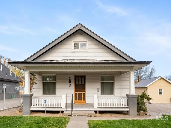 160 E Arthur Ave, Glenns Ferry, ID 83623
