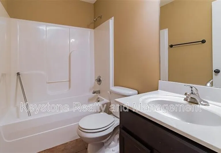1721 Thistlewood Dr #C — Photo 3
