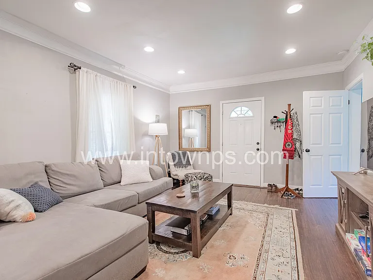 137 Dearborn St — Photo 18