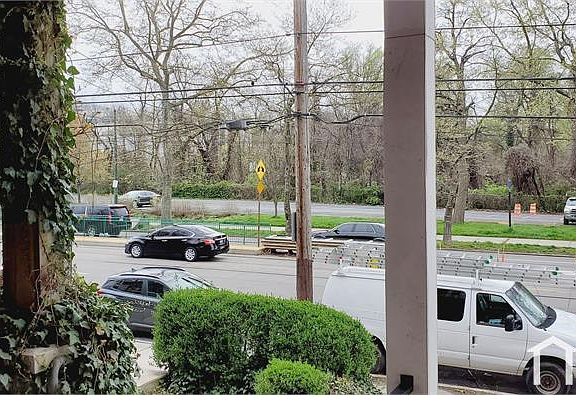4th image of 3854 W Girard Ave #3