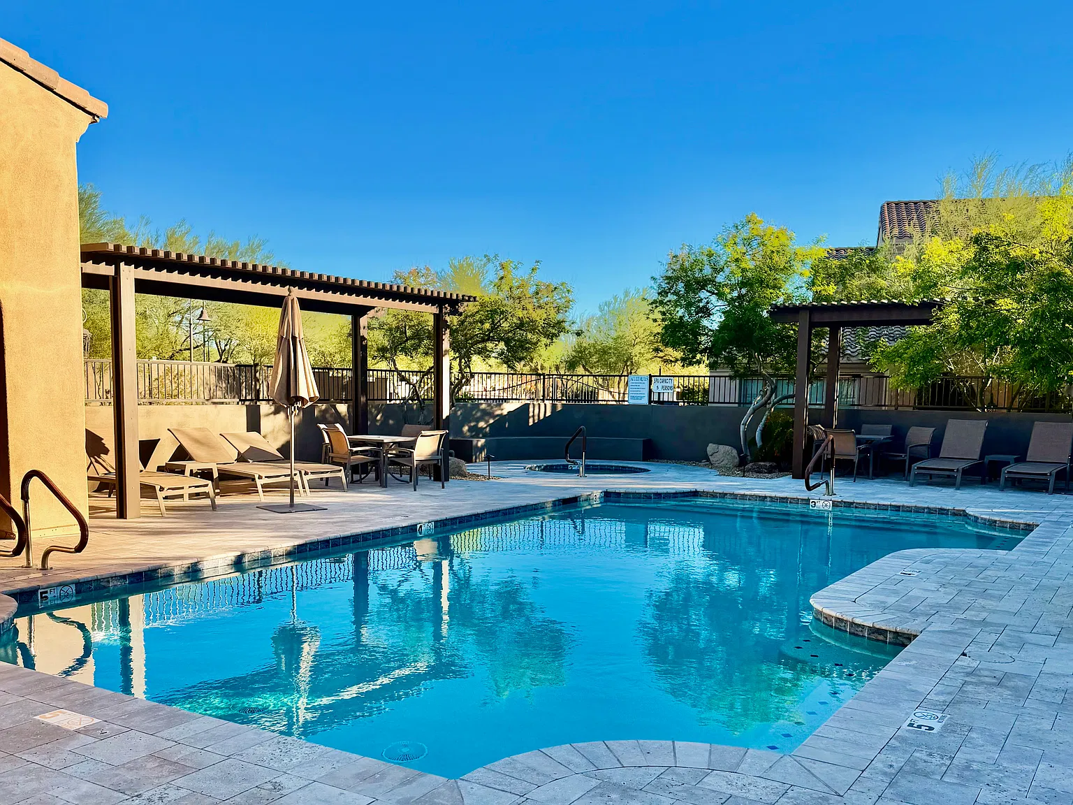 3 bed, 2.5 bath, 2797 sqft, $6,250 — Photo 2