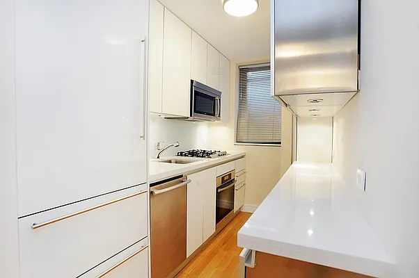 Rented by Town Residential | media 16