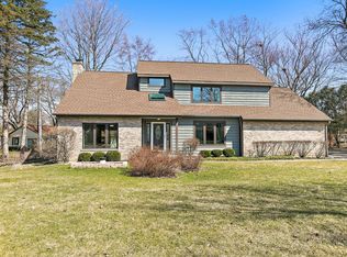 123 Sharon Dr, Dundee, IL 60118