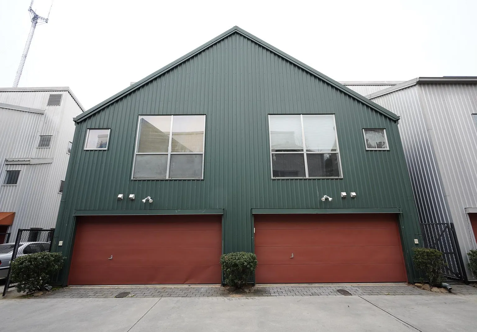 920 Memorial Drive SE — Photo 2