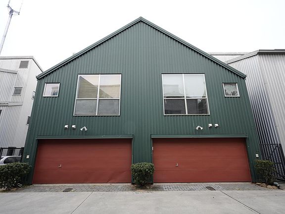 Front of the Townhouse. Our unit is on the right