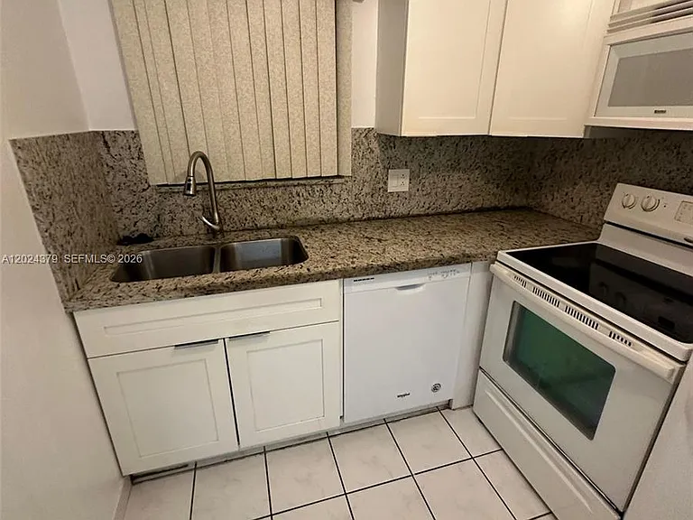 6505 Winfield Blvd #B-3 — Photo 8
