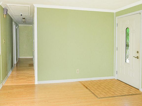 5th image of 519 E Grimes Ln